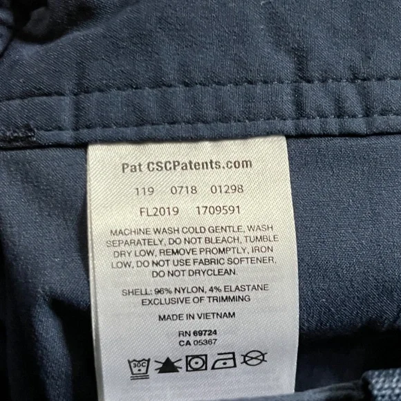 Columbia Women's Navy PFG Shorts Performance Gorpcore Outdoor Hiking - Picture 3 of 7